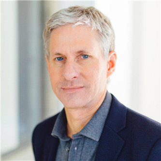 Chris Larsen