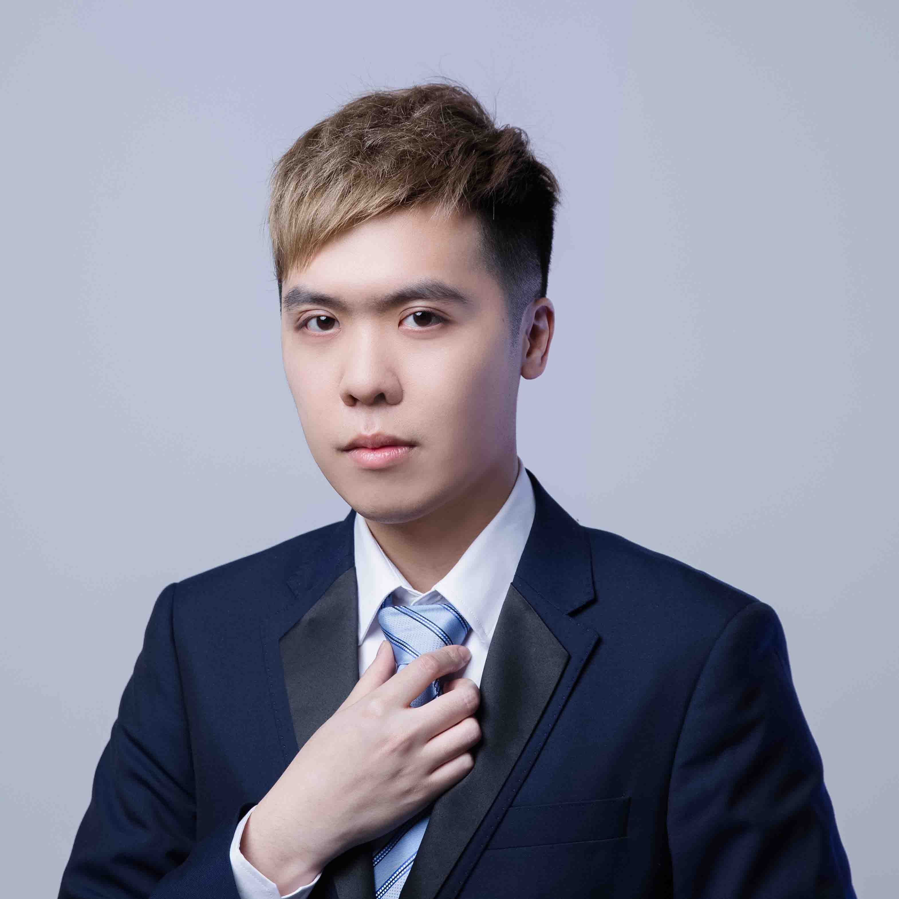 余子濠